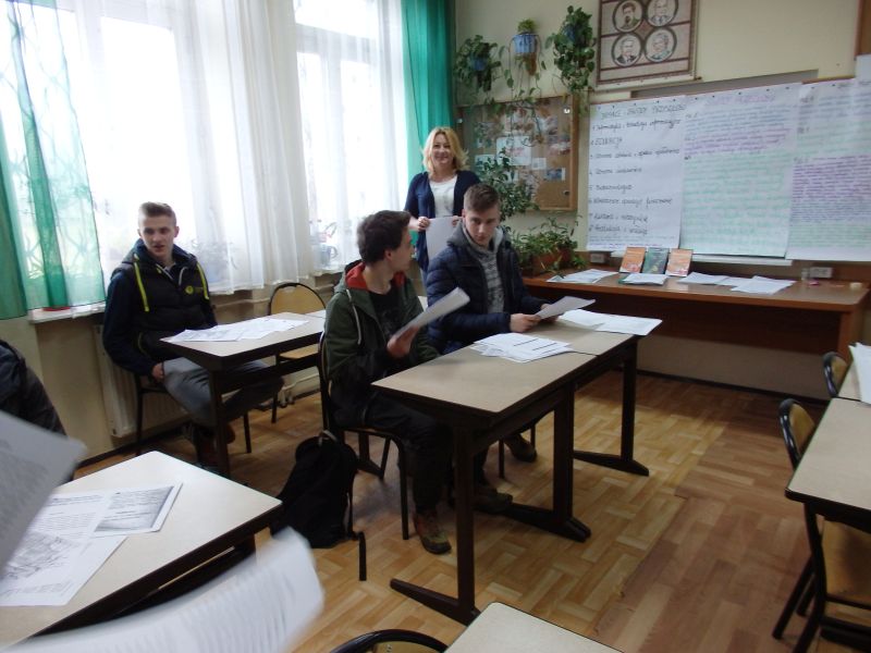 ZAJĘCIA Z DORADCĄ ZAWODOWYM W SKARŻYSKIM „AWANSIE”