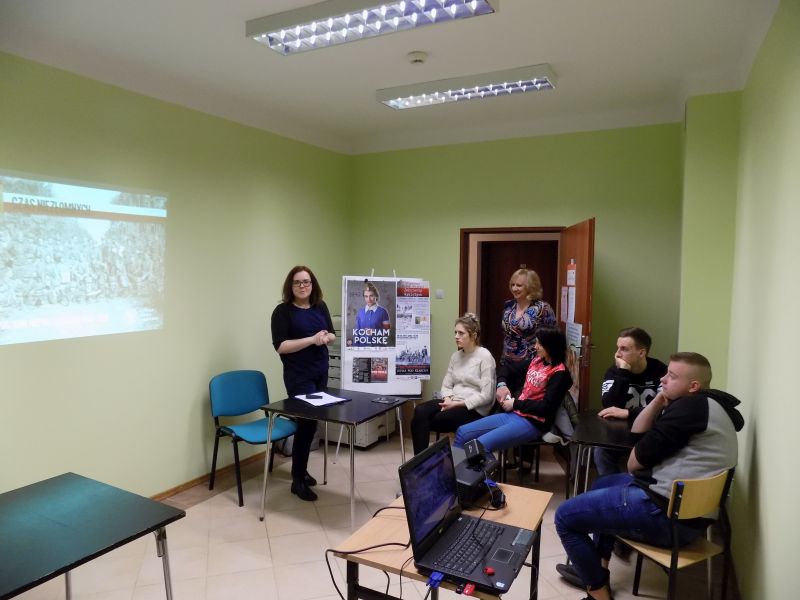 PRACOWNIK IPN-u W SKARŻYSKIM HUFCU