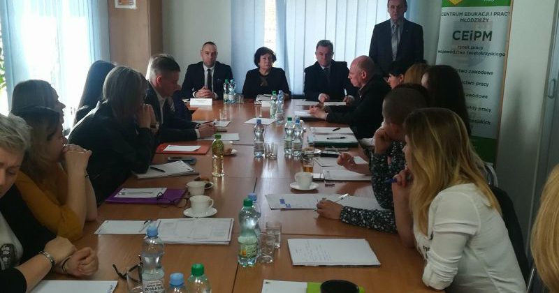 KWIETNIOWA NARADA KADRY CENTRUM EDUKACJI I PRACY MŁODZIEŻY W KIELCACH