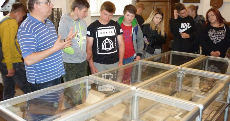 WYCIECZKA DO MUZEUM I SYNAGOGI W PIŃCZOWIE