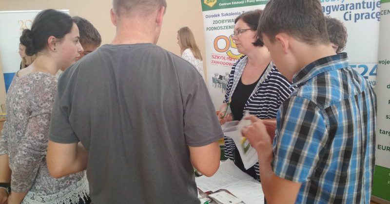 ŚWIĘTOKRZYSKA WOJEWÓDZKA KOMENDA OHP NA TARGACH PRACY W ŁAGOWIE