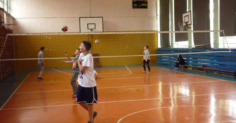 ZAJĘCIA Z SIATKÓWKI W PIŃCZOWIE