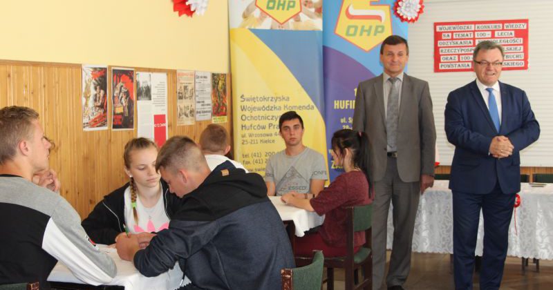MŁODZIEŻ OHP WYKAZAŁA SIĘ WIEDZĄ ORAZ SPRAWNOŚCIĄ W PIŃCZOWIE