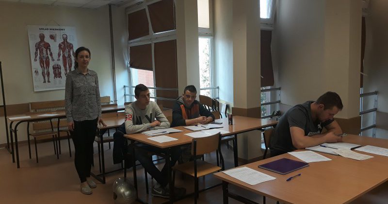 ROZPOCZĘCIE SZKOLENIA „SPAWANIE BLACH I RUR SPOINAMI PACHWINOWYMI METODĄ MAG” W PROJEKCIE „OD SZKOLENIA DO ZATRUDNIENIA – YEI”