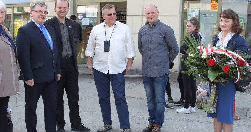 DELEGACJA ŚWIĘTOKRZYSKIEJ WK OHP W KIELCACH UCZESTNICZYŁA W V KIELECKIM MARSZU KATYŃSKIM