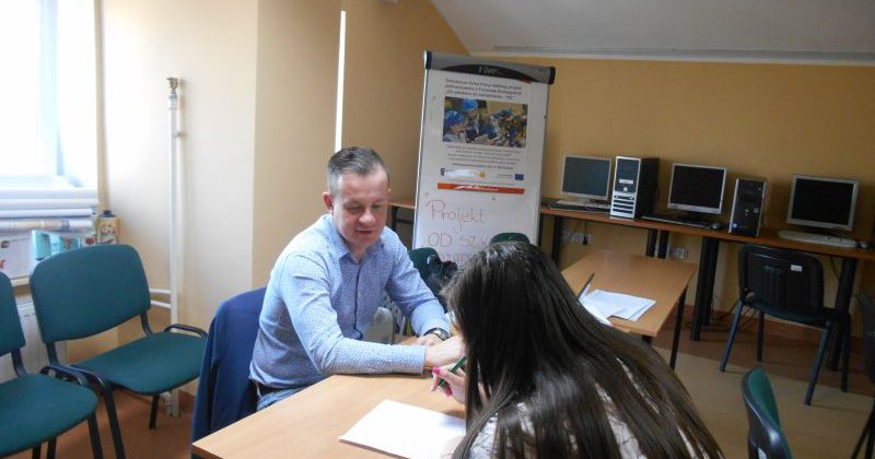 „OD SZKOLENIA DO ZATRUDNIENIA” – INDYWIDUALNE POŚREDNICTWO PRACY W STARACHOWICACH
