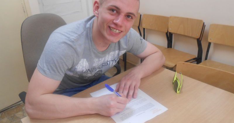 ODWIEDZINY ABSOLWENTA W KONECKIM HUFCU PRACY