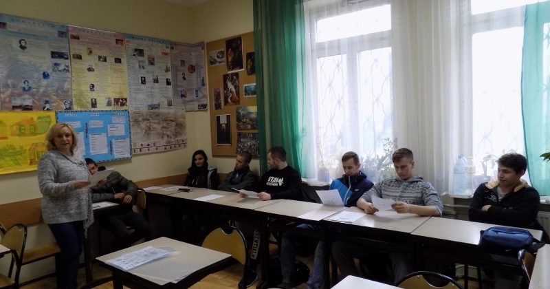 JAK JEDZENIE WPŁYWA NA NASZ ORGANIZM?