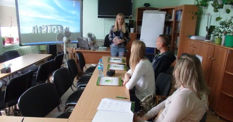 PROMOCJA PROJEKTU „OD SZKOLENIA DO ZATRUDNIENIA – YEI” W SANDOMIERZU