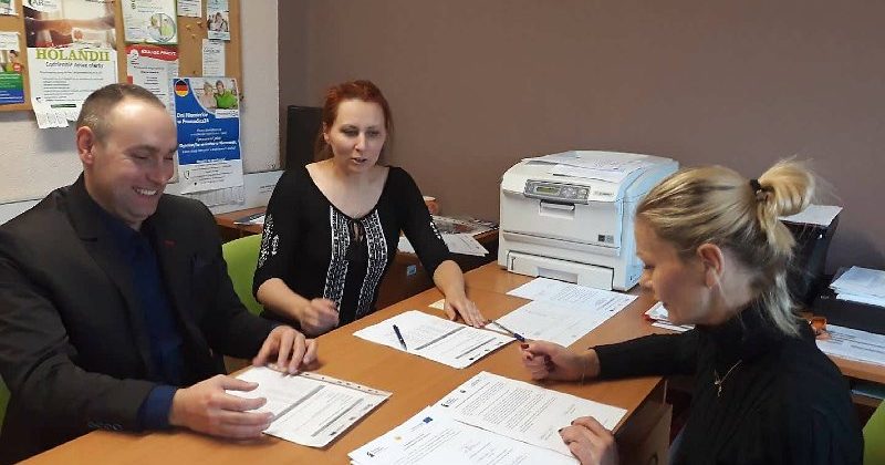 ZAKOŃCZENIE REKRUTACJI DO PROJEKTU „OD SZKOLENIA DO ZATRUDNIENIA – YEI” W OSTROWCU ŚWIĘTOKRZYSKIM