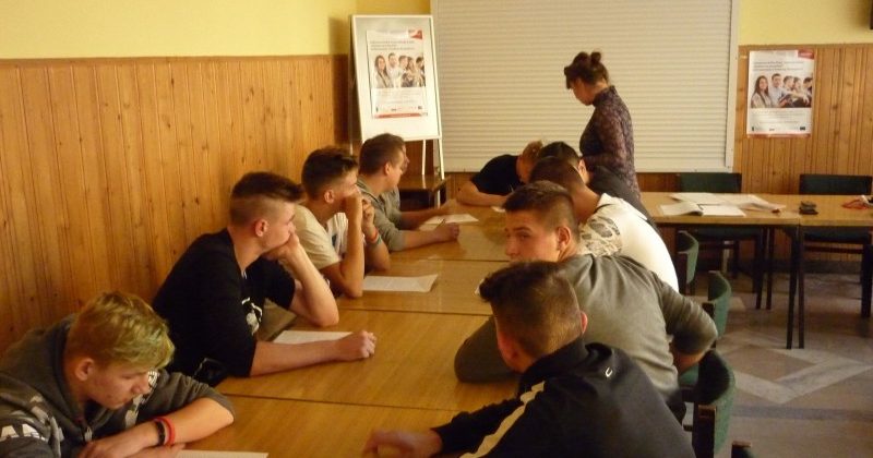 WARSZTATY AKTYWNEGO POSZUKIWANIA PRACY W PROJEKCIE „STAWIAM NA PRZYSZŁOŚĆ” W PIŃCZOWIE