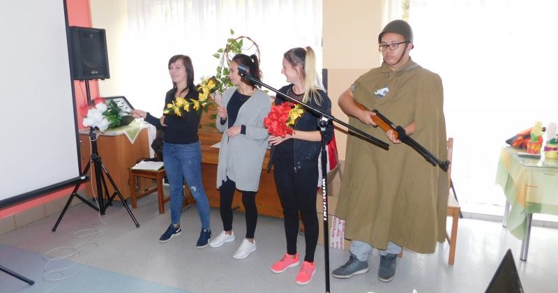 „KAMELEON” U SENIORÓW W DPS „POGODNA JESIEŃ”
