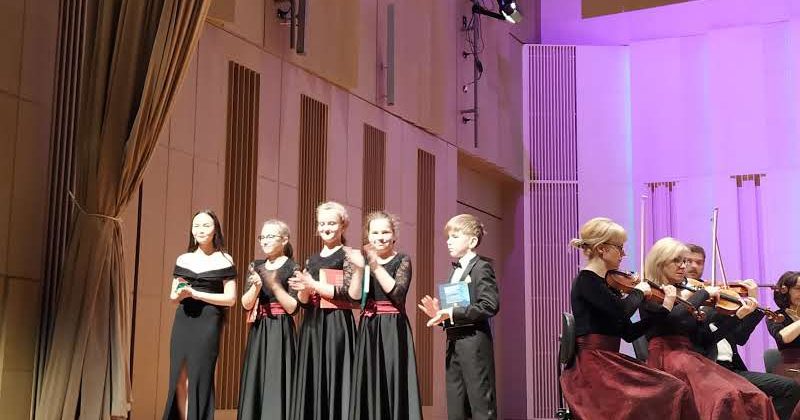 MŁODZIEŻ ŚWIĘTOKRZYSKIEJ WK OHP NA „WAGARACH W FILHARMONII”