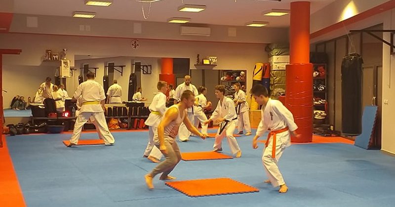 ICHI, NI, SAN, YON, GO – CZYLI TRENING KARATE W KLUBIE SENSHI