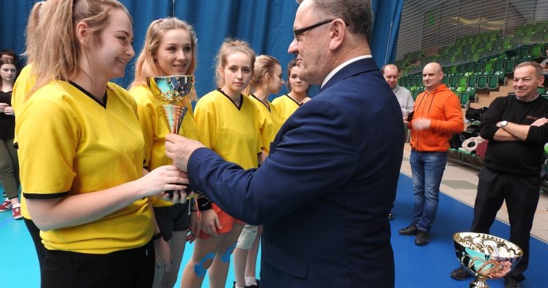 WOJEWÓDZKI TURNIEJ PIŁKI SIATKOWEJ OHP – PIŃCZÓW 2020