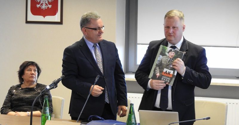 SPOTKANIE KOMENDANTA GŁÓWNEGO OHP – PANA BOGDANA ŚCIBUTA Z KADRĄ KIEROWNICZĄ I PRACOWNIKAMI ŚWK OHP W KIELCACH