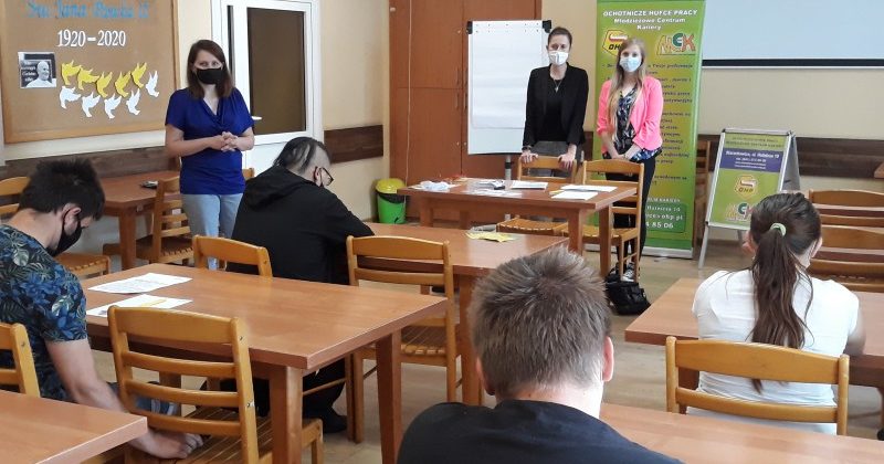 GIEŁDA PRACY W STARACHOWICACH