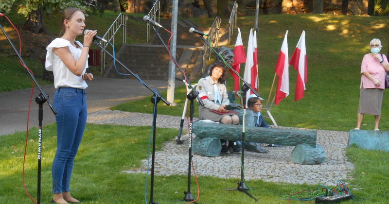 WIECZÓR PIEŚNI PARTYZANCKIEJ W STARACHOWICACH