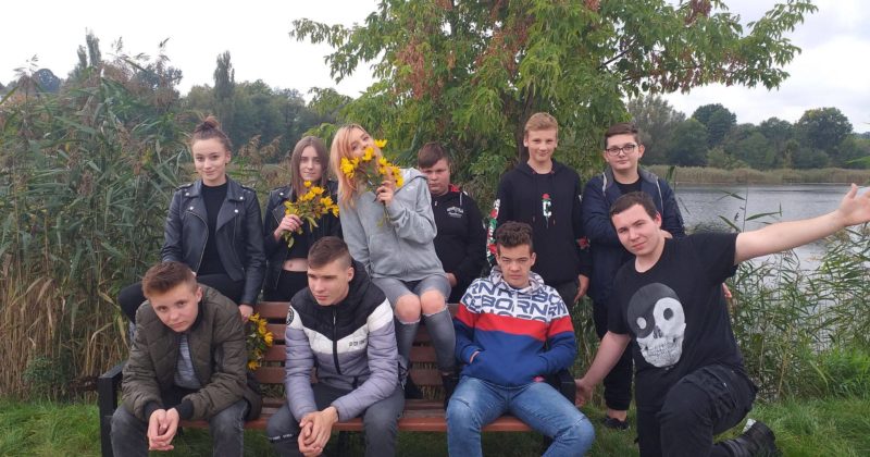JESIENNY SPACER