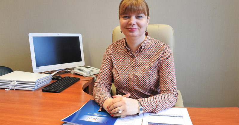 WOJEWÓDZKI KOMENDANT ŚWK OHP  PODCZAS WYWIADU W RADIU REKORD