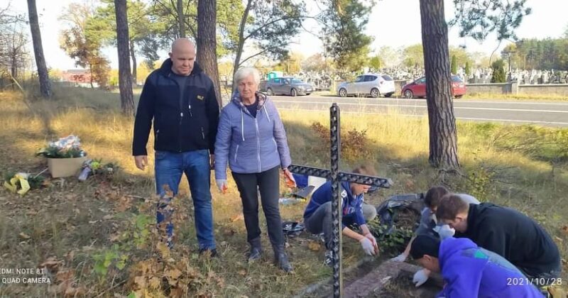 „Sprzątamy – pamiętamy”, akcja ocalić od zapomnienia w Jędrzejowie