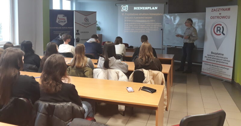 Warsztaty z przedsiębiorczości z wizytą studyjną w Ostrowcu Świętokrzyskim