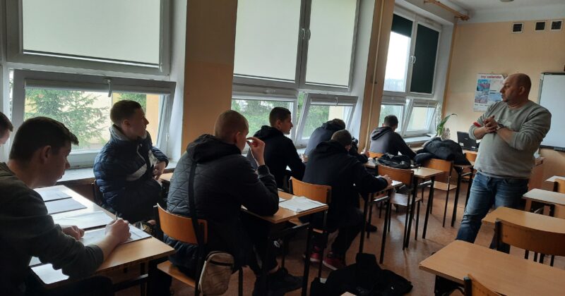 Uczestnicy skarżyskiego hufca pracy sprawdzili swoje wiadomości
