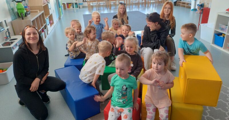 Realizacja inicjatywy „ Siła jest w nas – pobaw się ze mną i poczytaj mi ” w OSiW OHP w Starachowicach